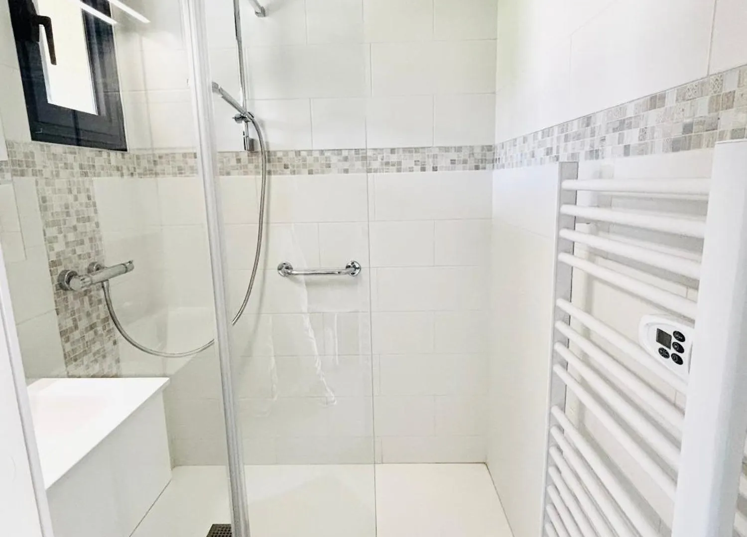 Chez Mamie Paulette, Clim Et Piscine, A 3 Minutes A Pied De La Plage Sanary-sur-Mer France