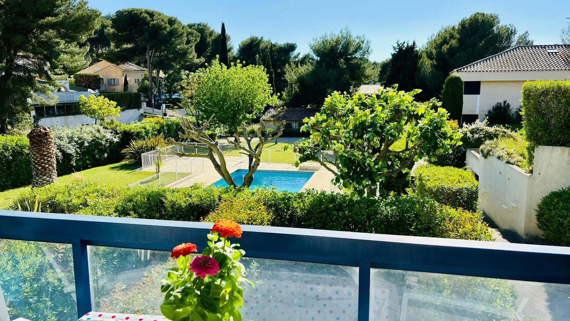Chez Mamie Paulette, Clim Et Piscine, A 3 Minutes A Pied De La Plage Sanary-sur-Mer